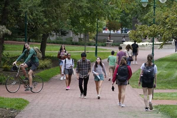 کانادا تمدید ساعات کار دانشجویان بین‌المللی در خارج از دانشگاه را لغو کرد
